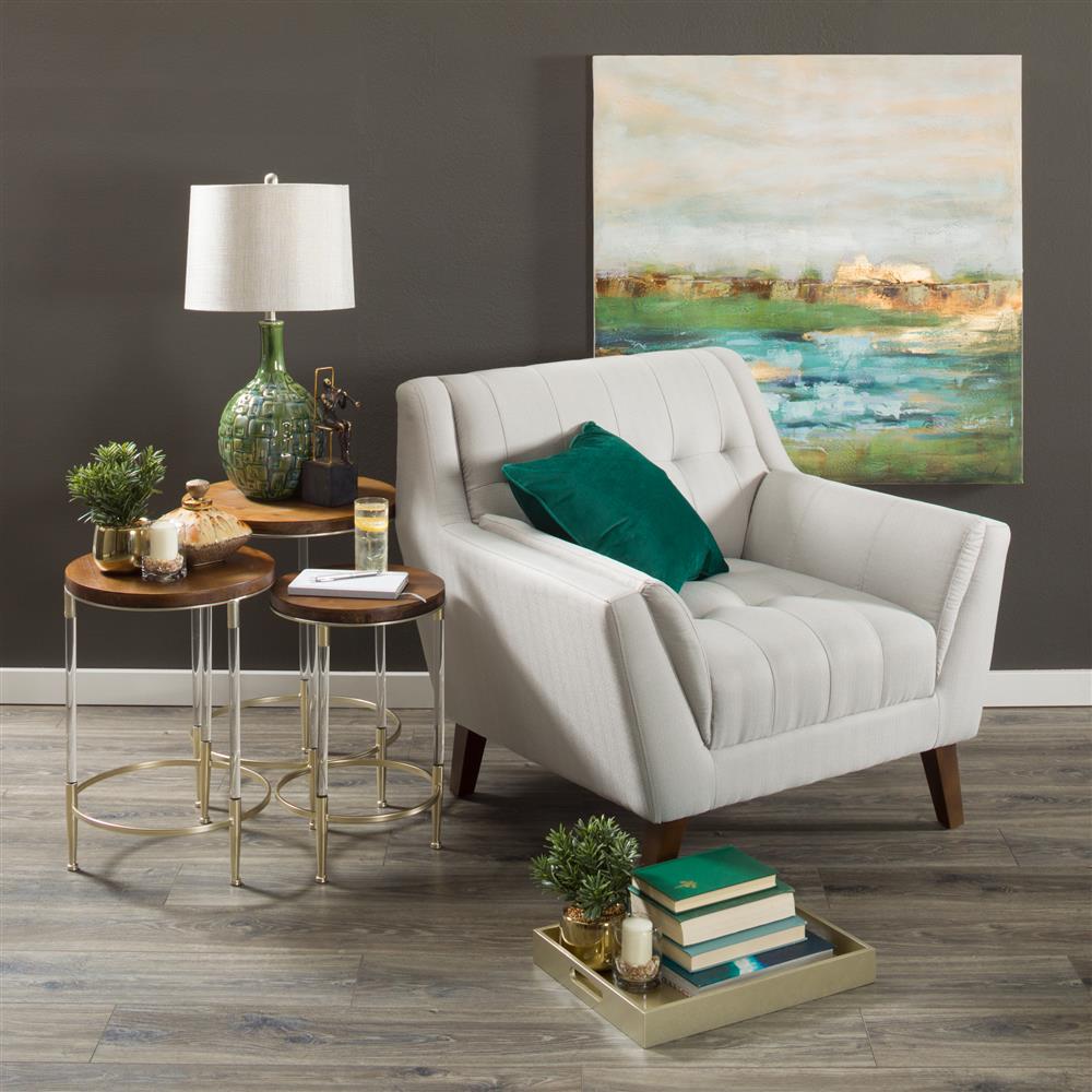 Green accents with pillows